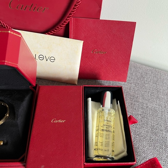 Authentic Cartier Love Lock w/ 4 diamonds - Picture 8 of 9